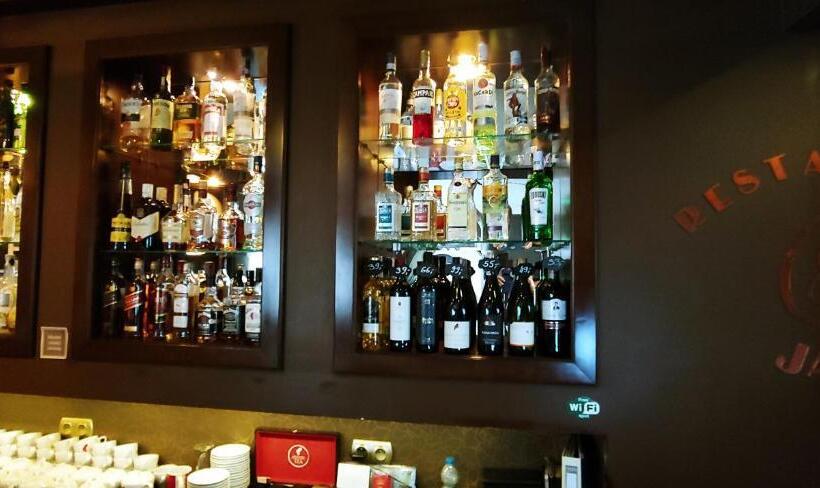 민박 Villa Garden Kutno Centrum