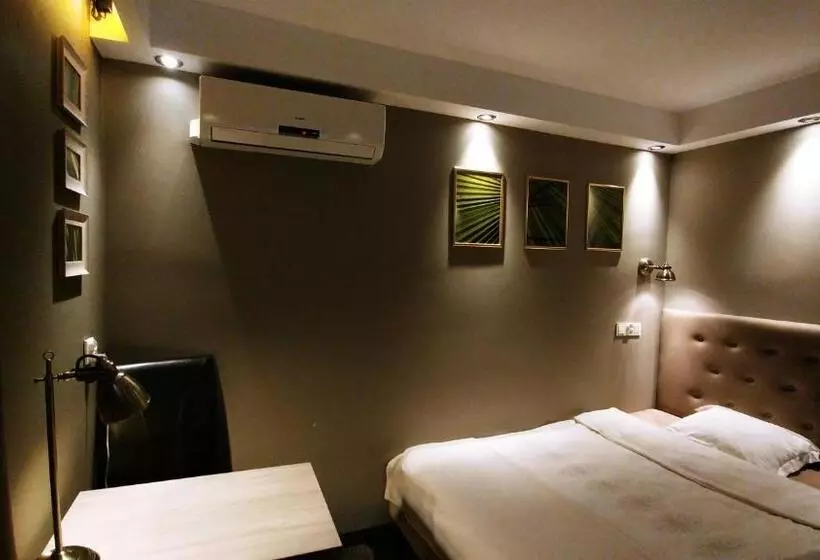 ベッドアンドブレックファースト Villa Garden Kutno Centrum