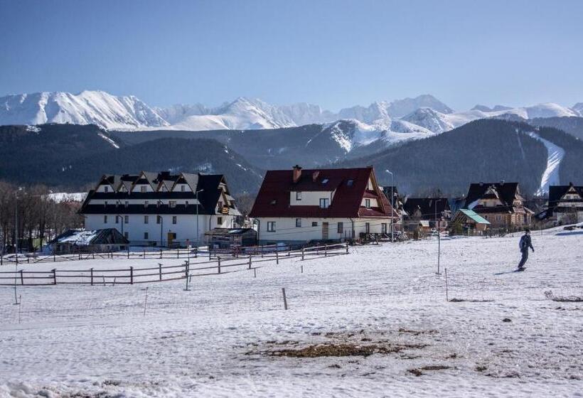 צימר Willa Swoboda Garden Spa