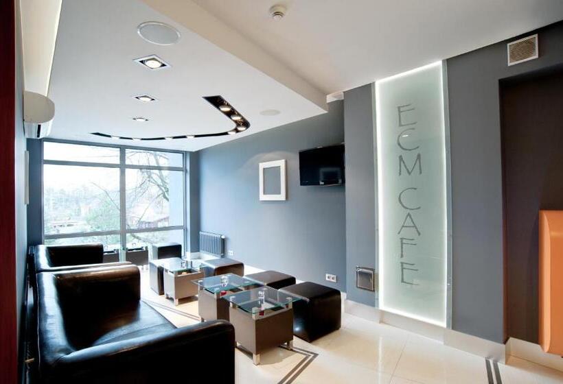 هتل Młoda Europa