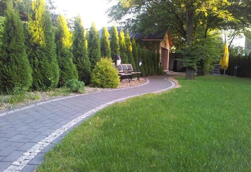 هتل Młoda Europa