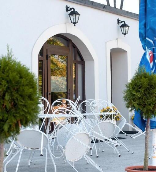 Hotel Paå‚ac åagã³w