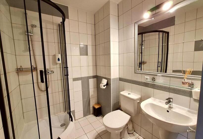 ホテル Restauracja Rondo