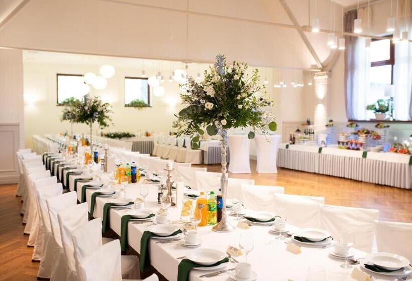 호텔 Zajazd Pod Szyszkami