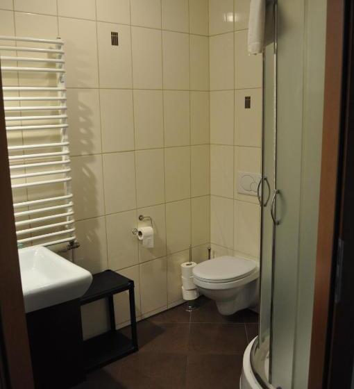 پانسیون Monali