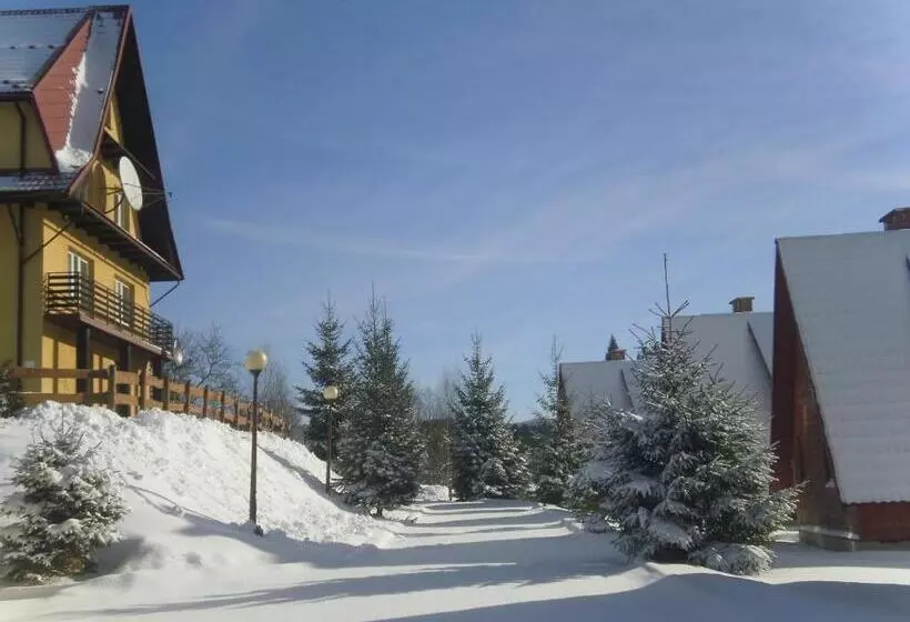 استراحتگاه Domki Bieszczady Siedlisko Harenda
