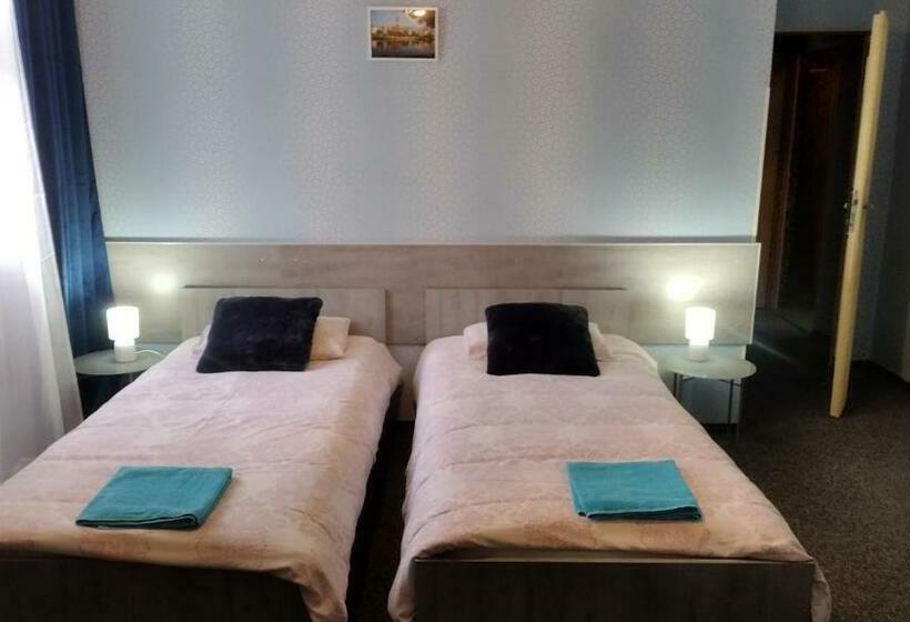 호스텔 Mona Elbląg Noclegi Centrum