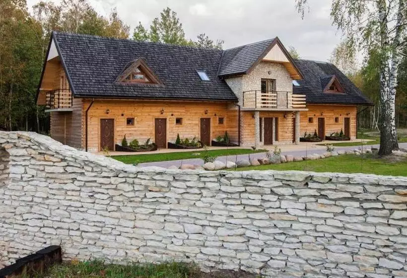 Retkeilymaja Zajazd Gołębiowski