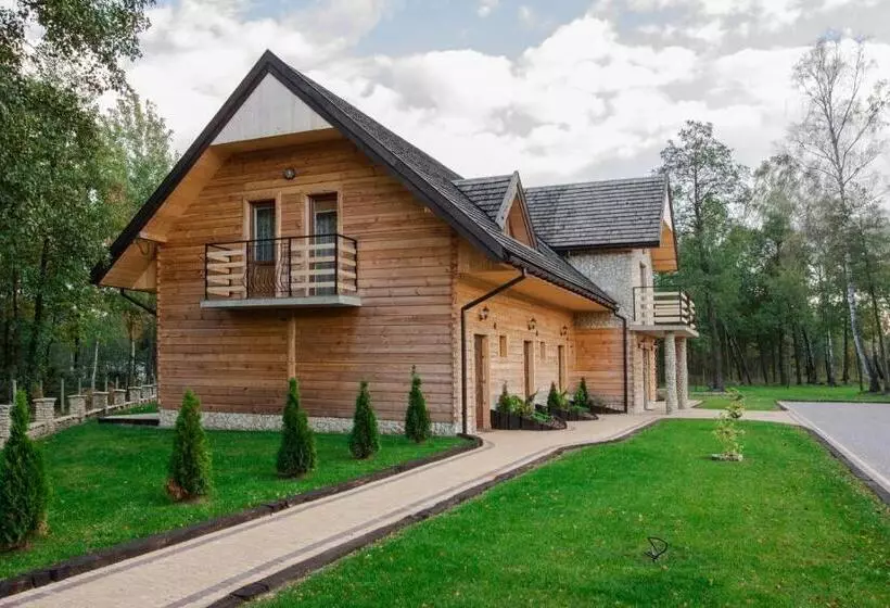 Retkeilymaja Zajazd Gołębiowski