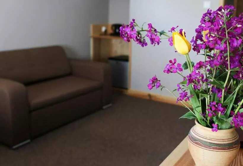 Retkeilymaja Zajazd Gołębiowski