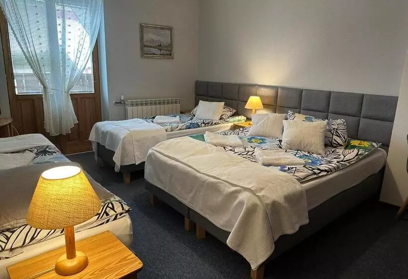 Aamiaismajoitus (B&B) Apartamenty Matuska
