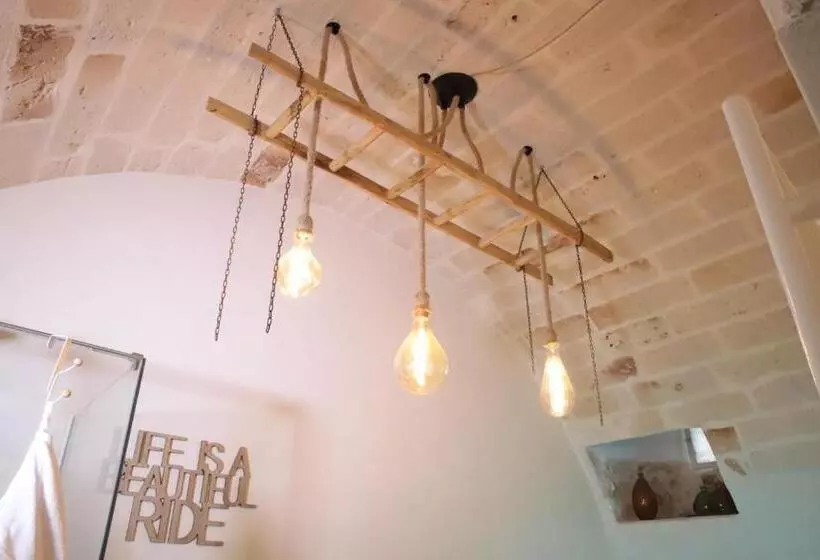 تختخواب و صبحانه Camilla Luxury Suite