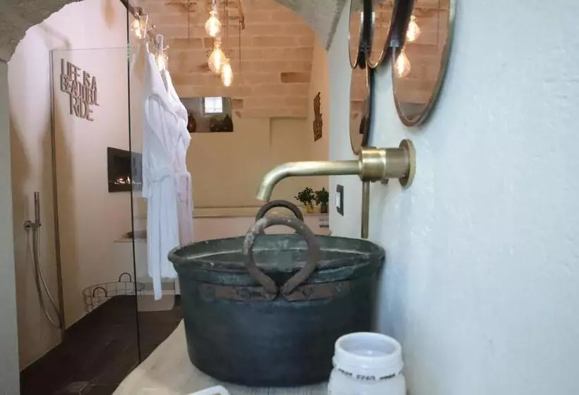 تختخواب و صبحانه Camilla Luxury Suite