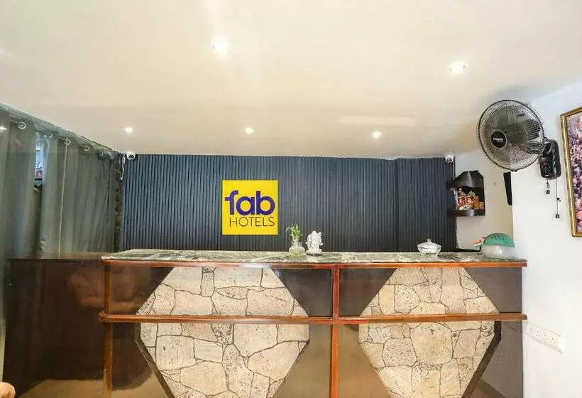 Fabhotel Dps International