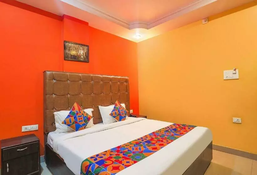 Fabhotel Dps International