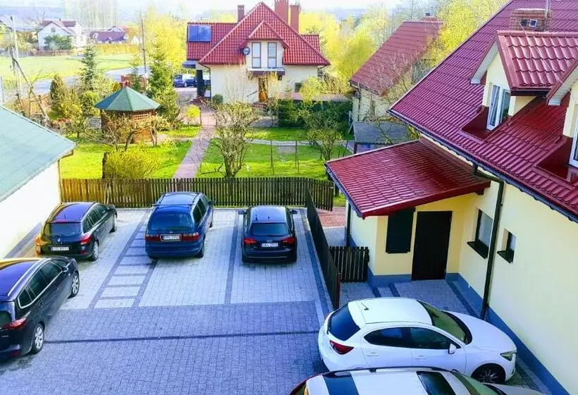 ホテル Agroturystyka źródełko
