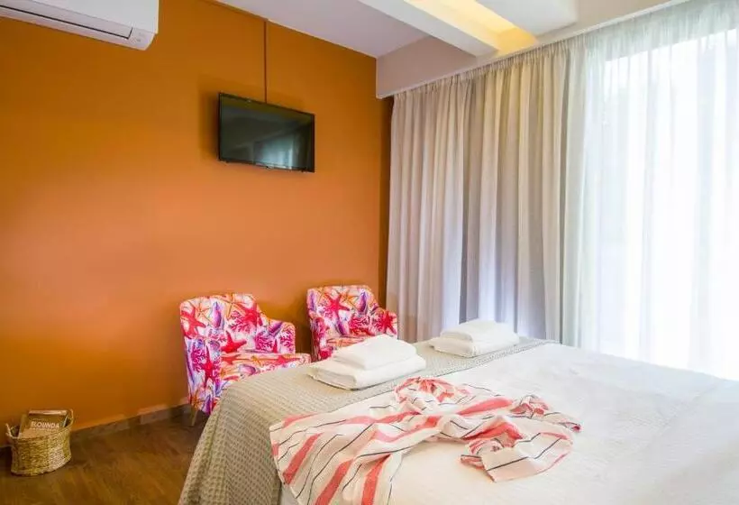 ホテル Elounda Colour Apartments