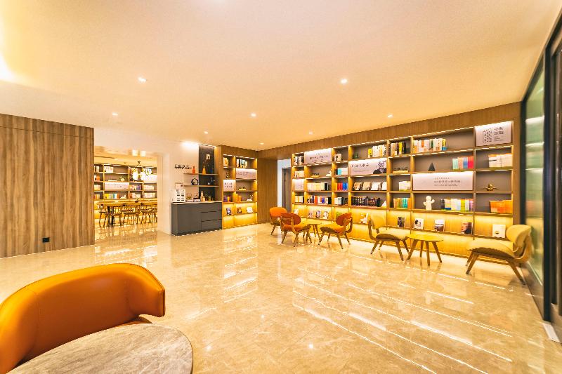 Hanting Hotel Qingdao Badaguan Taipingjiao Park Metro Station