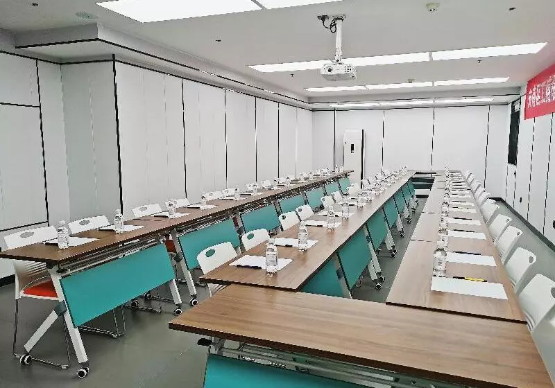 Hanting Hotel Qingdao Badaguan Taipingjiao Park Metro Station