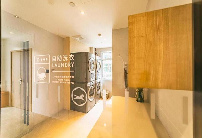 Hanting Hotel Qingdao Badaguan Taipingjiao Park Metro Station