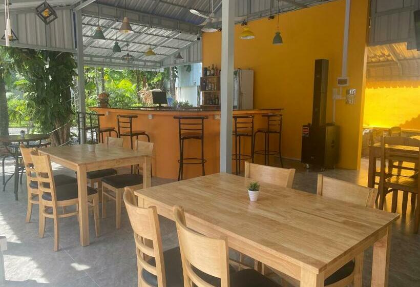 Schronisko Villa Blue Lagoon