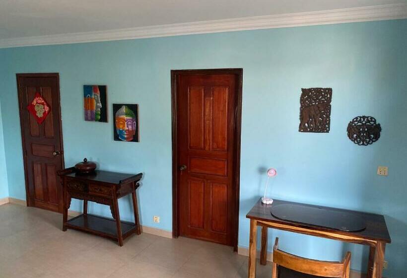 Schronisko Villa Blue Lagoon