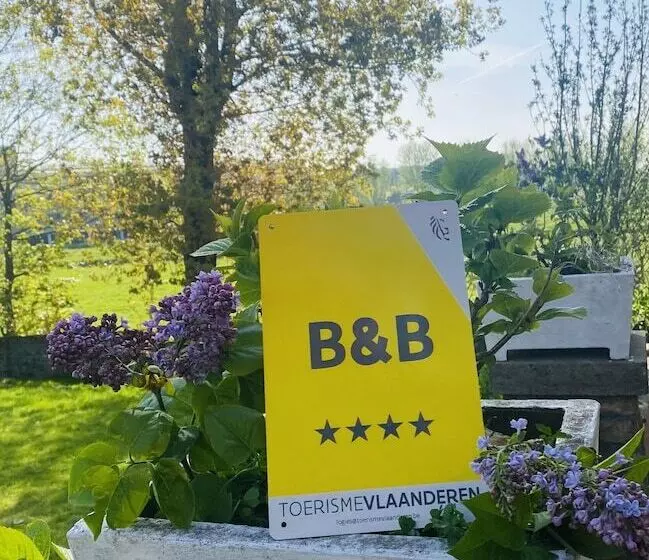 Aamiaismajoitus (B&B) Villa La Dune