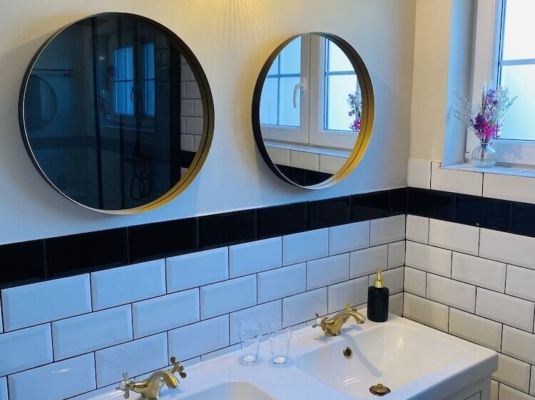 تختخواب و صبحانه Villa La Dune