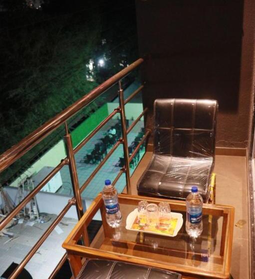 فندق Candor Amigo Airoli Mind Space