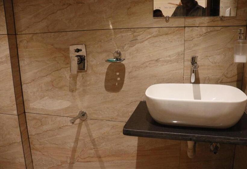 فندق Candor Amigo Airoli Mind Space