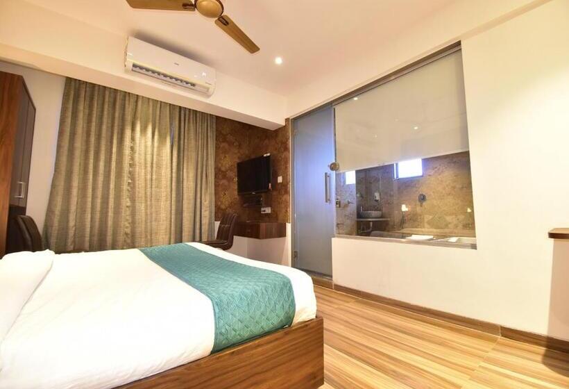 فندق Candor Amigo Airoli Mind Space