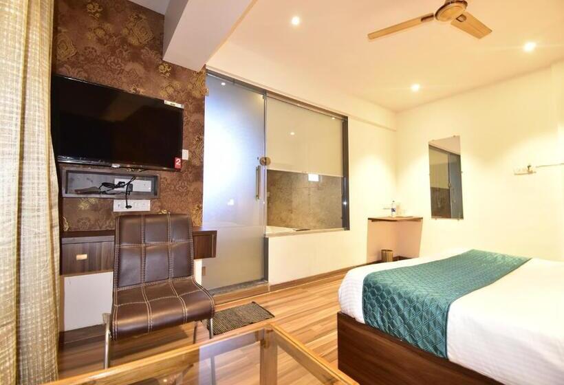 فندق Candor Amigo Airoli Mind Space