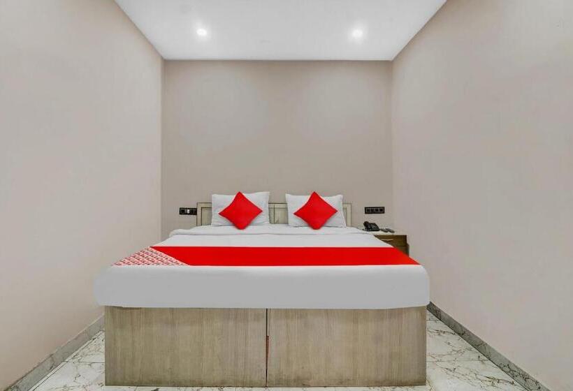 ホテル Oyo Flagship 80837  Rudraksh Inn