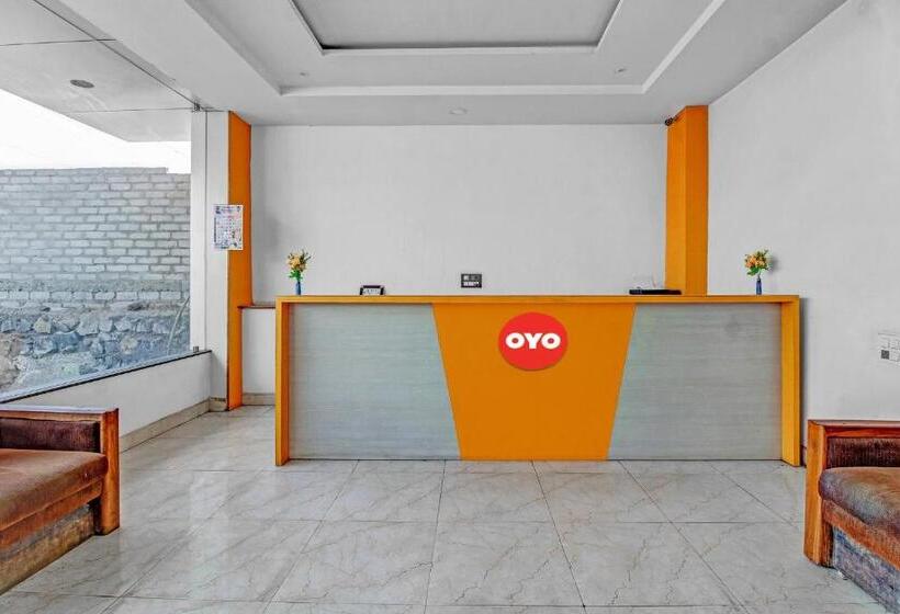 ホテル Oyo Flagship 80837  Rudraksh Inn