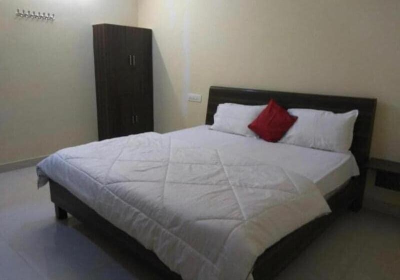 Hotel Oyo Flagship 80855 R Grand