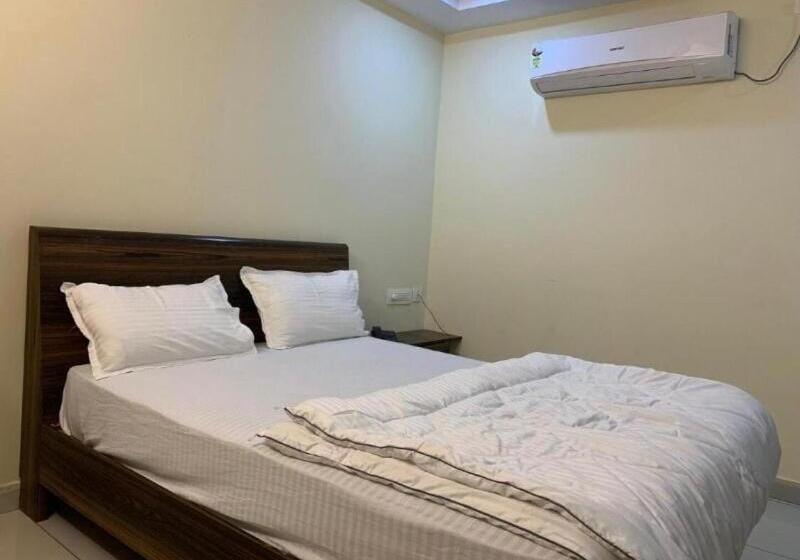 Hotel Oyo Flagship 80855 R Grand