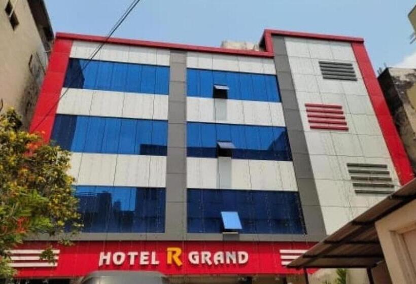 Hotel Oyo Flagship 80855 R Grand