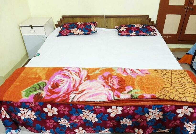 Hotelli Spot On Home Of Maa