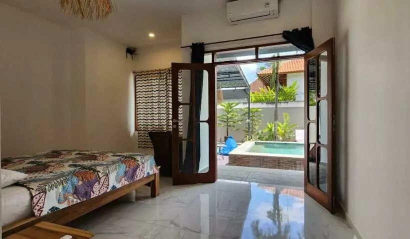 ホテル Sunny Canggu
