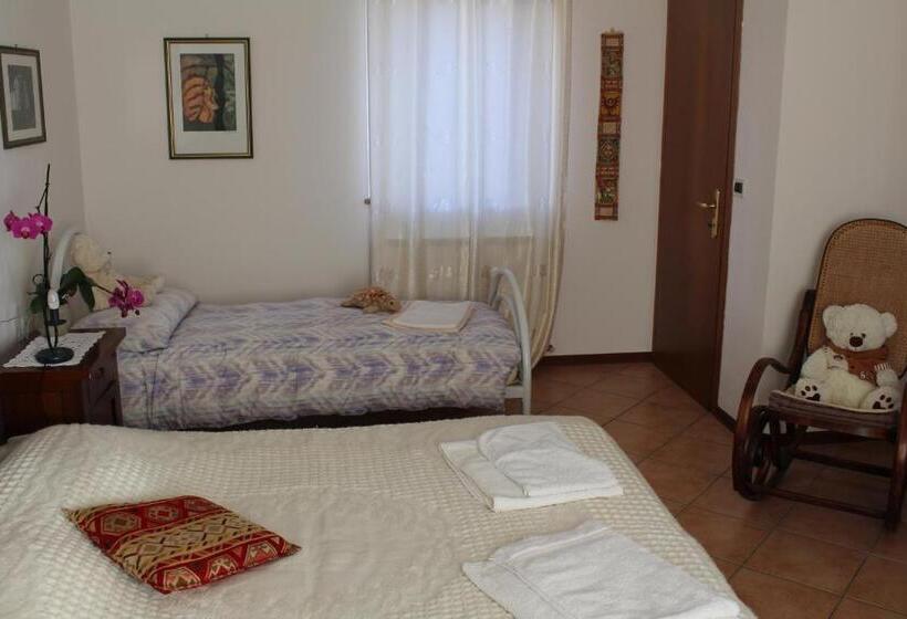 פנסיון Alla Stazione