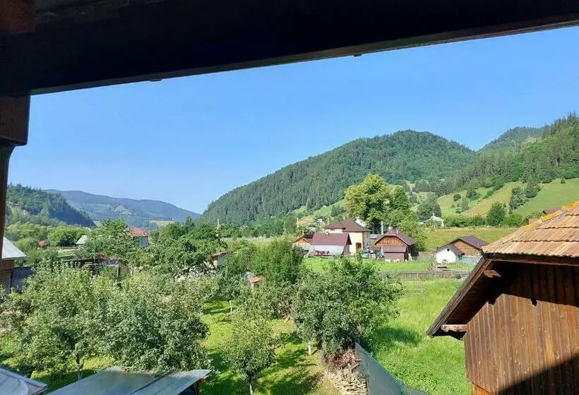 Majatalo Casa Sandu Sadova