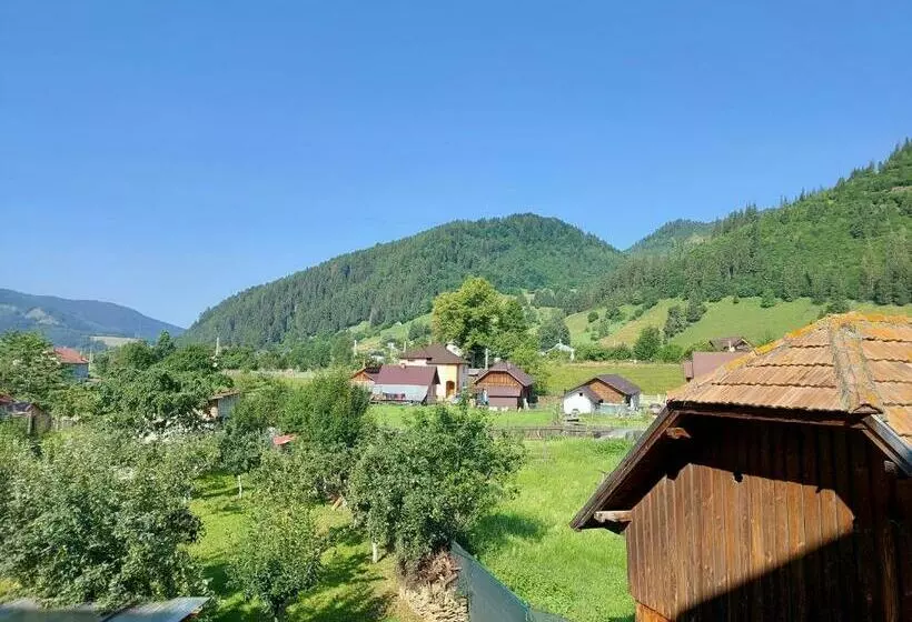 Majatalo Casa Sandu Sadova