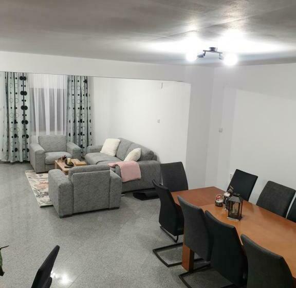 Пансион Casa Sandu Sadova