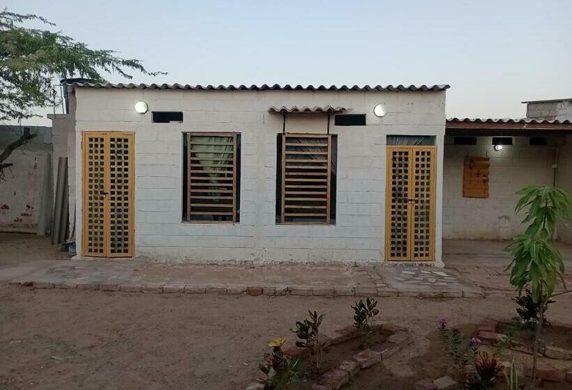 پانسیون Hostal Mayapo Beach