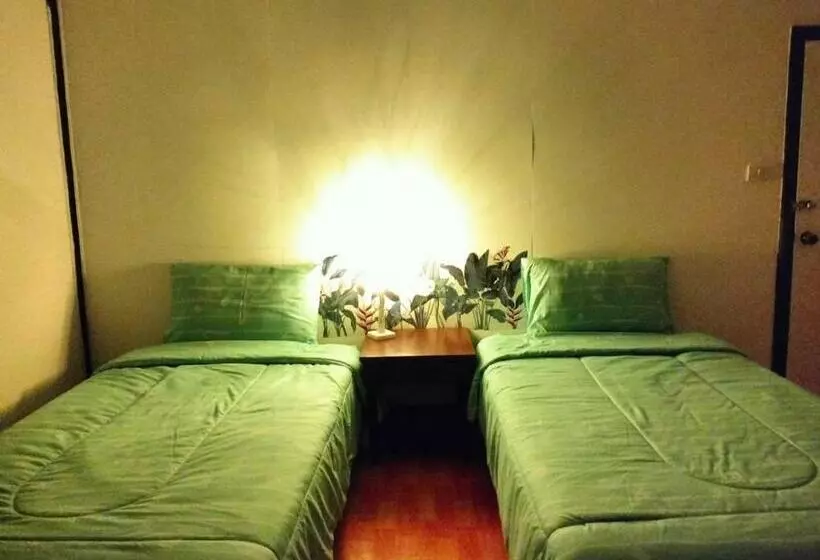ペンション Light Worker Guest House