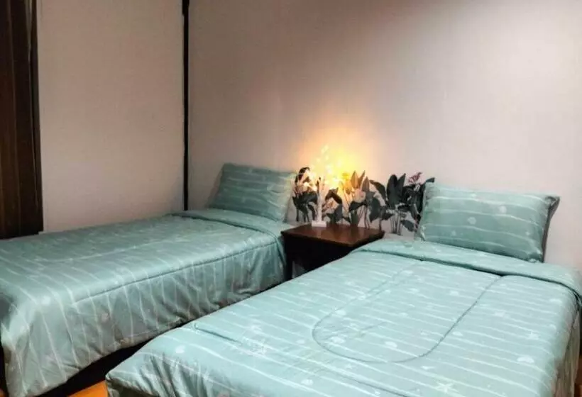 ペンション Light Worker Guest House