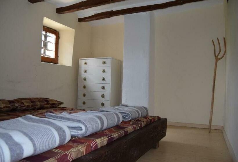 旅馆 Refugi De Cortiuda