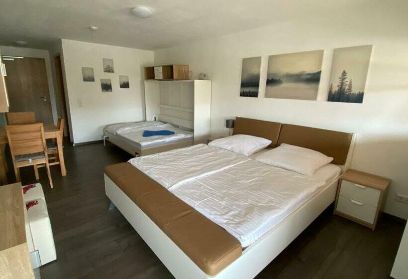 مبيت وإفطار Der Bradler