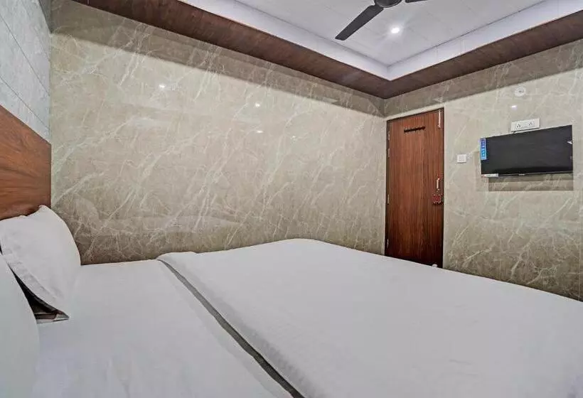 ホテル O Maharoopa Palace