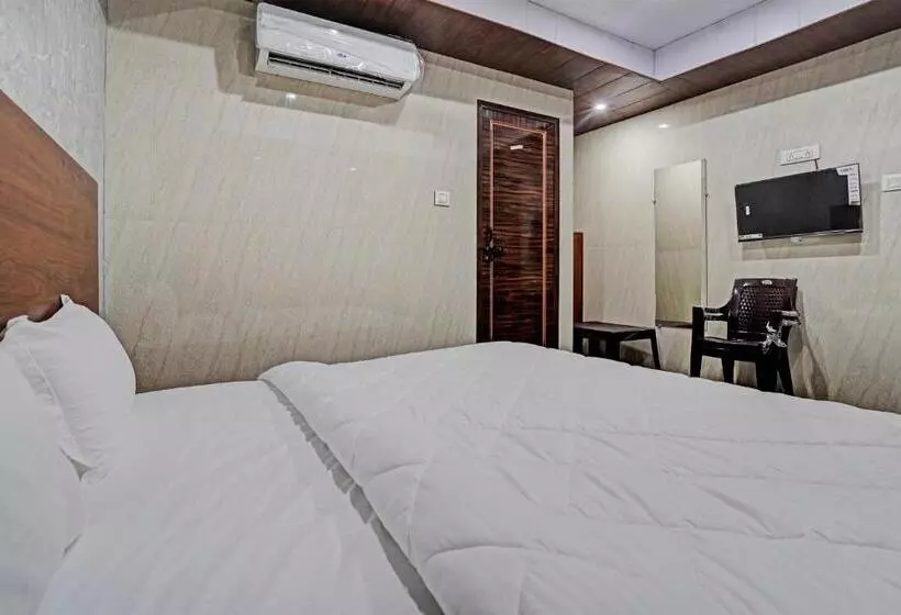 ホテル O Maharoopa Palace